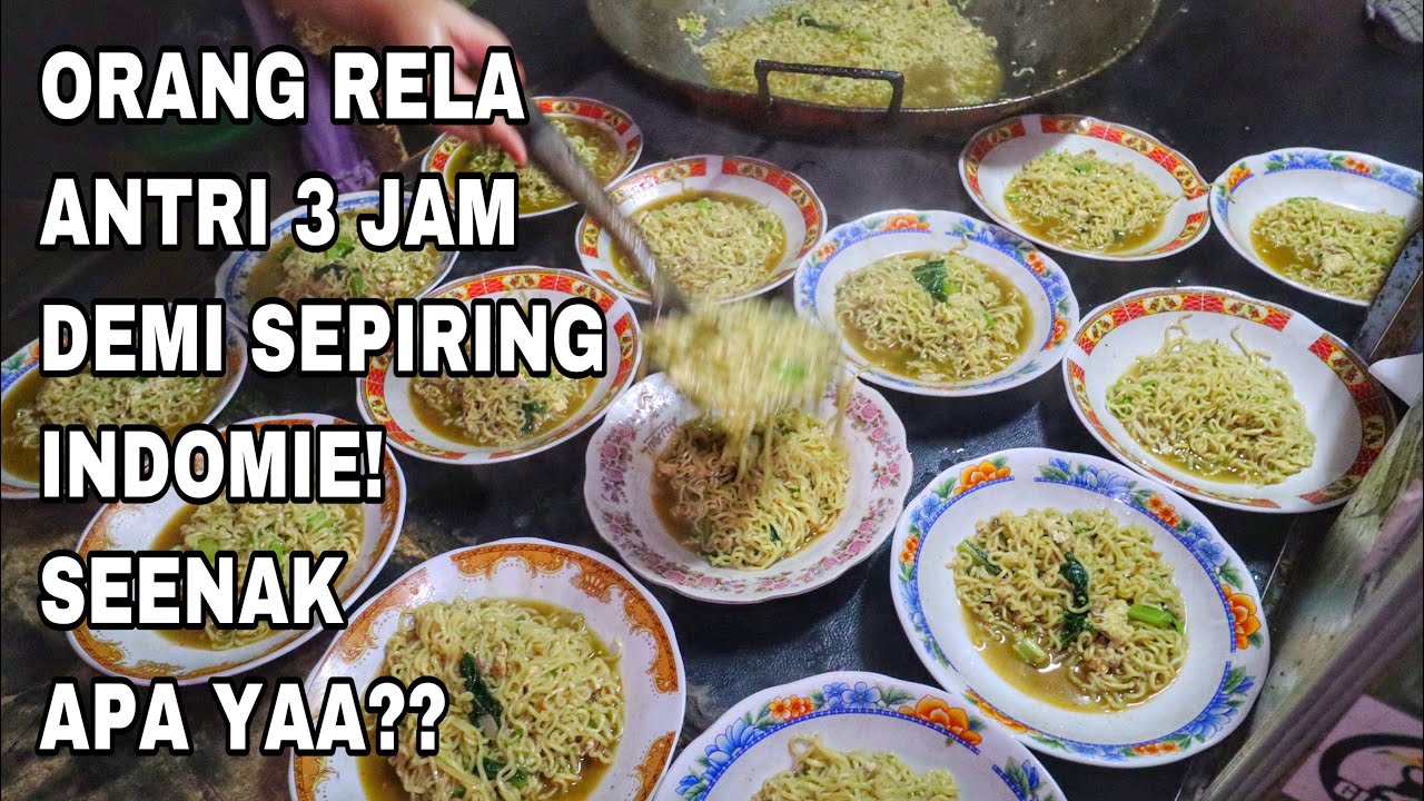 KULINER MALAM DI MALANG! SEKALI MASAK UNTUK 45 PORSI INDOMIE DI MIE SODEN