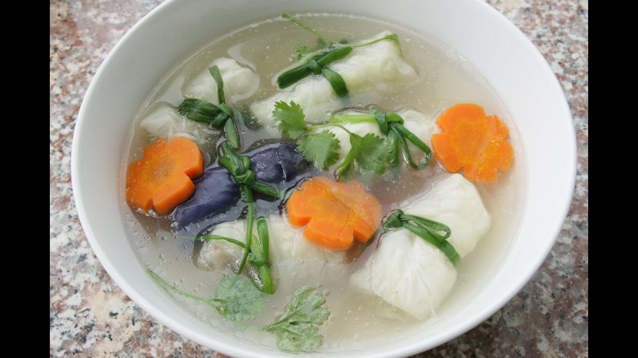 CABBAGE ROLL SOUP - Canh bap cai cuon thit | Helen's Recipes