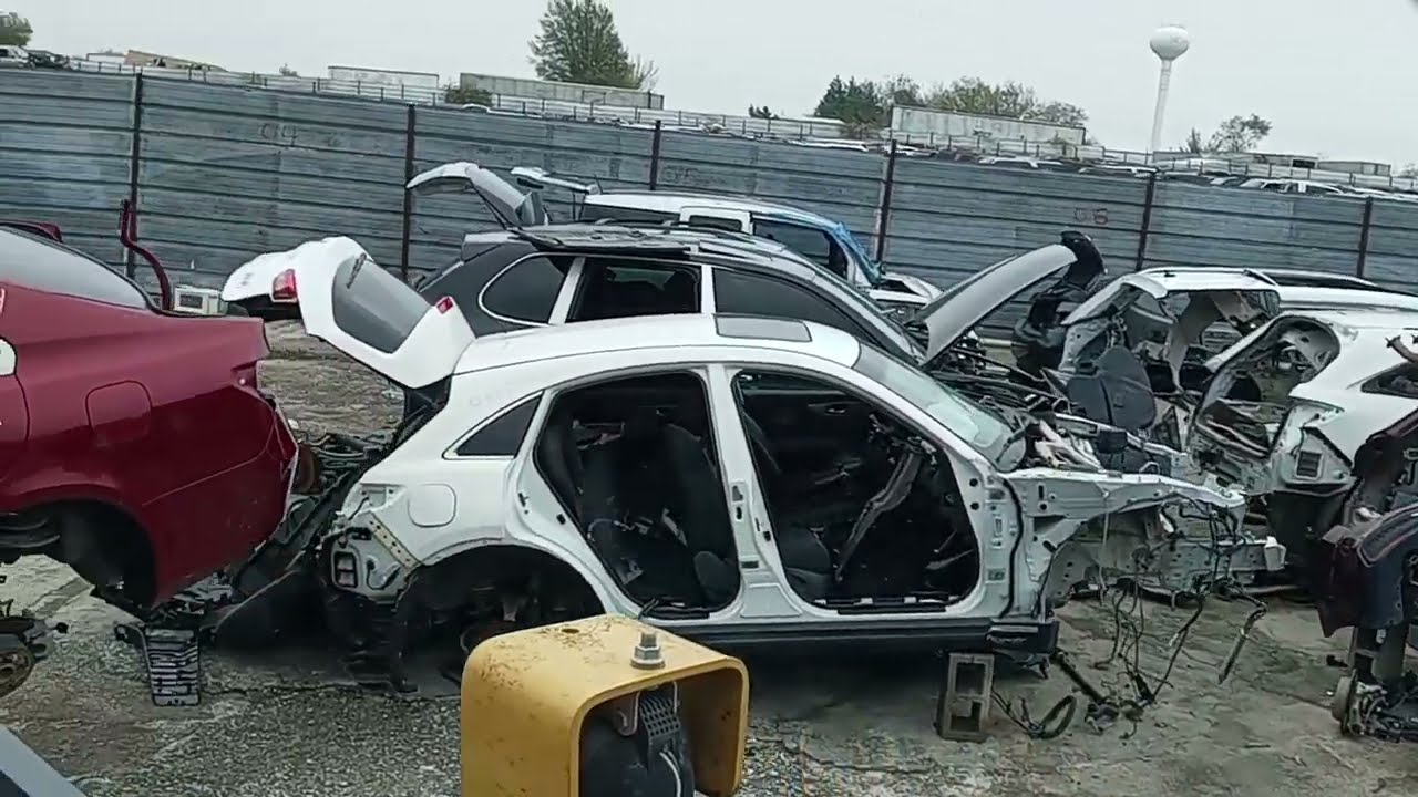 First time Crushing at this Junkyard...Nice place