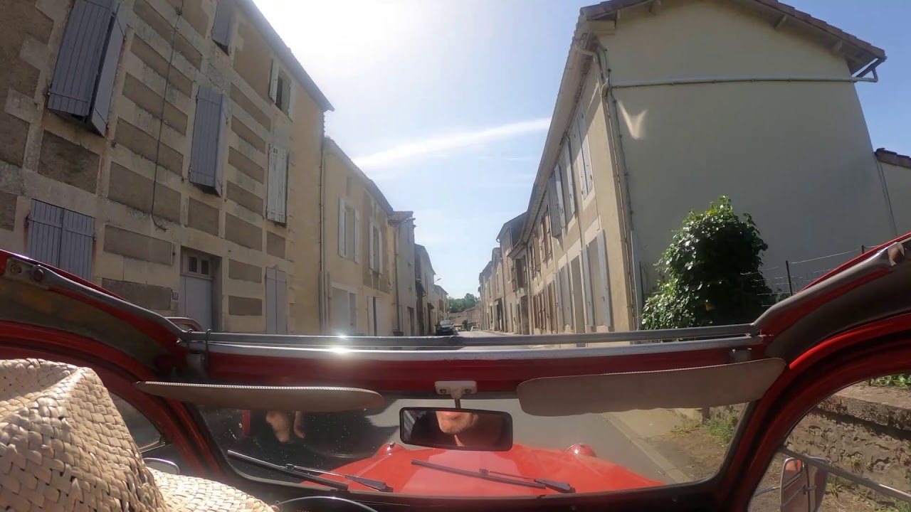 Fifi's French Adventure - Day 3 - driving a vintage 2CV from The Vendee to The Dordogne
