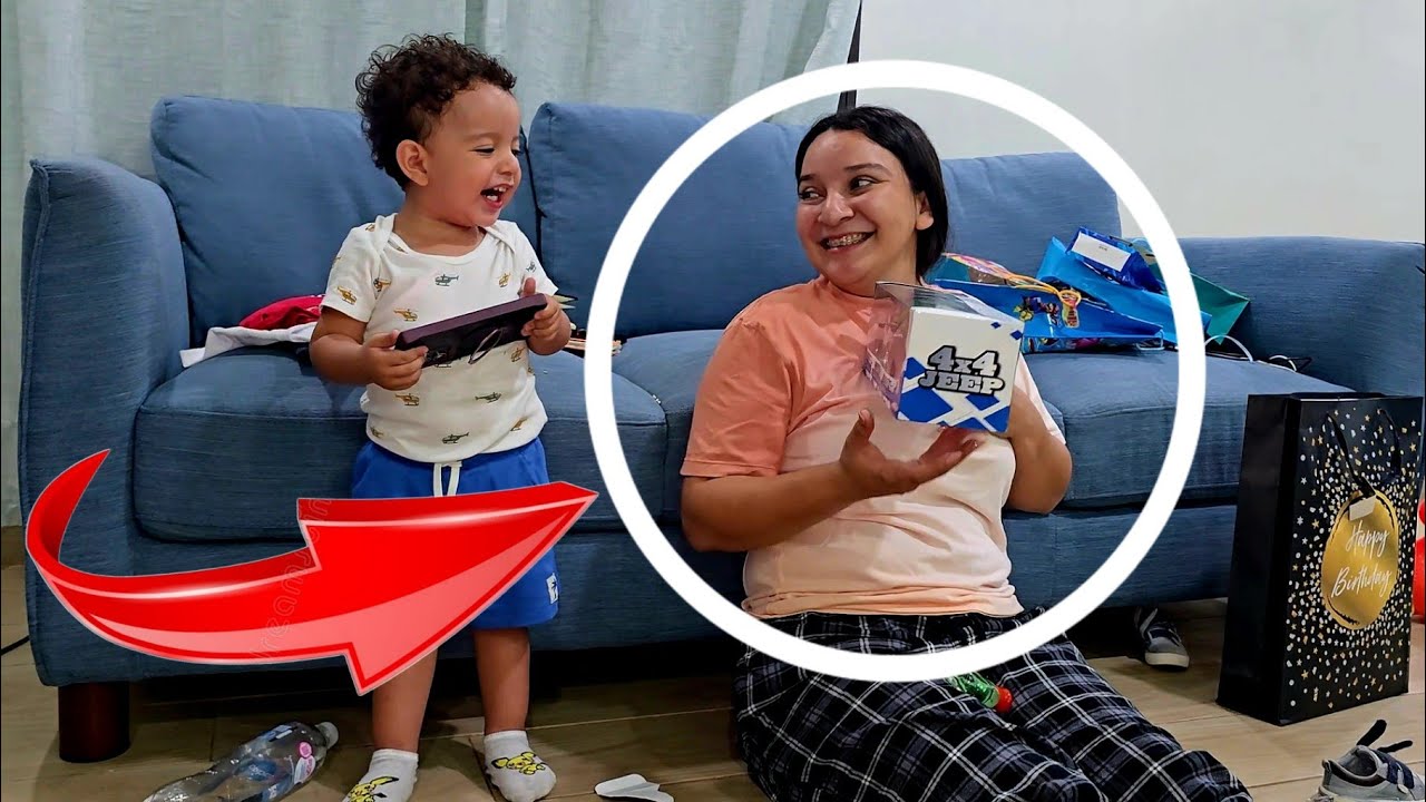 Santy Abrio Los Regalos de Cumpleaños, ¿Que Le Regalaron?