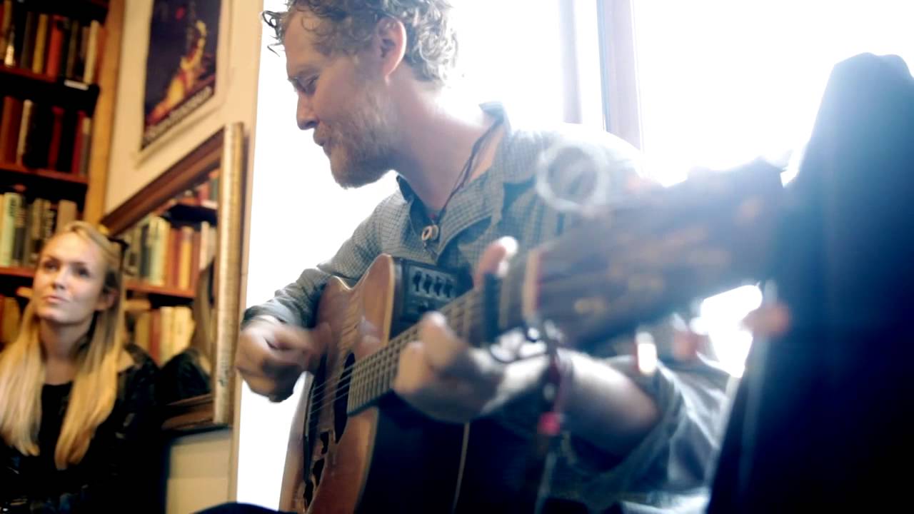 #500 Glen Hansard & Lisa Hannigan at Shakespeare&Co - part 1/2
