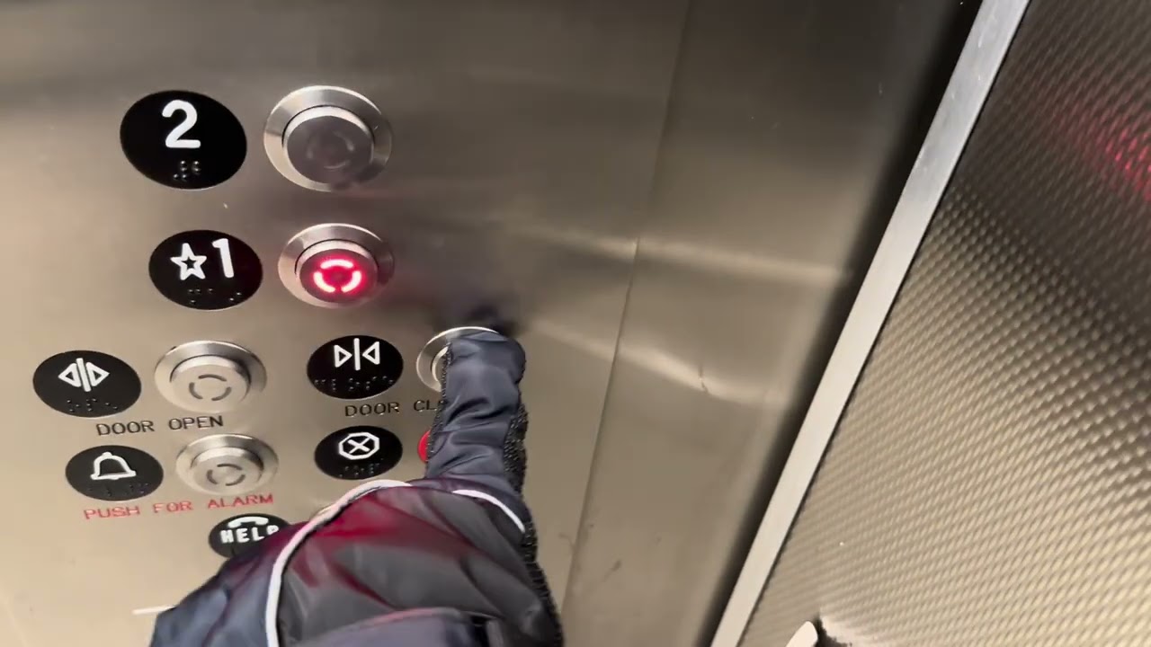 TyessnDover Mod By: ??? Hydraulic Elevator #1 IKEA San Diego CA