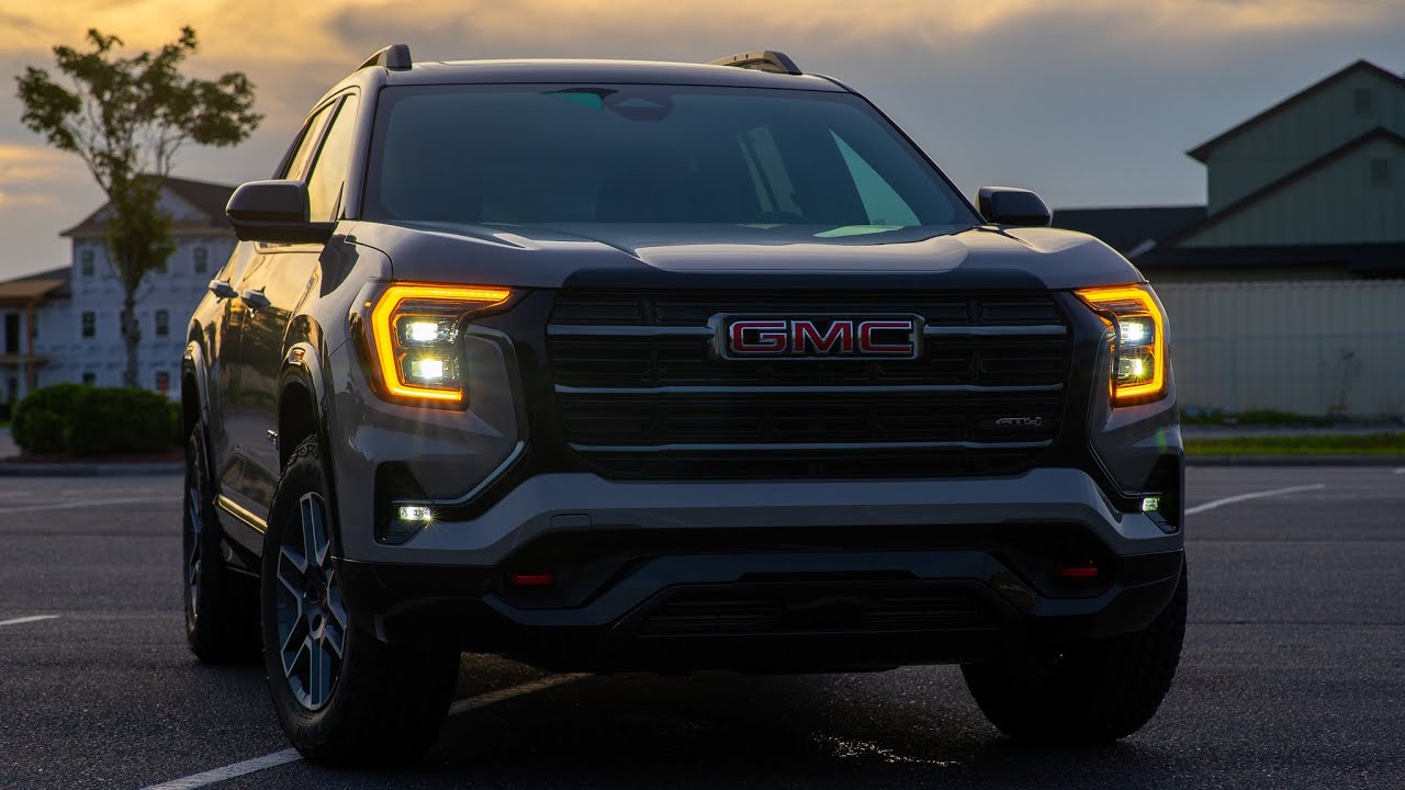 AT NIGHT: 2026 GMC Terrain AT4 - Night Time Analysis - Night Review
