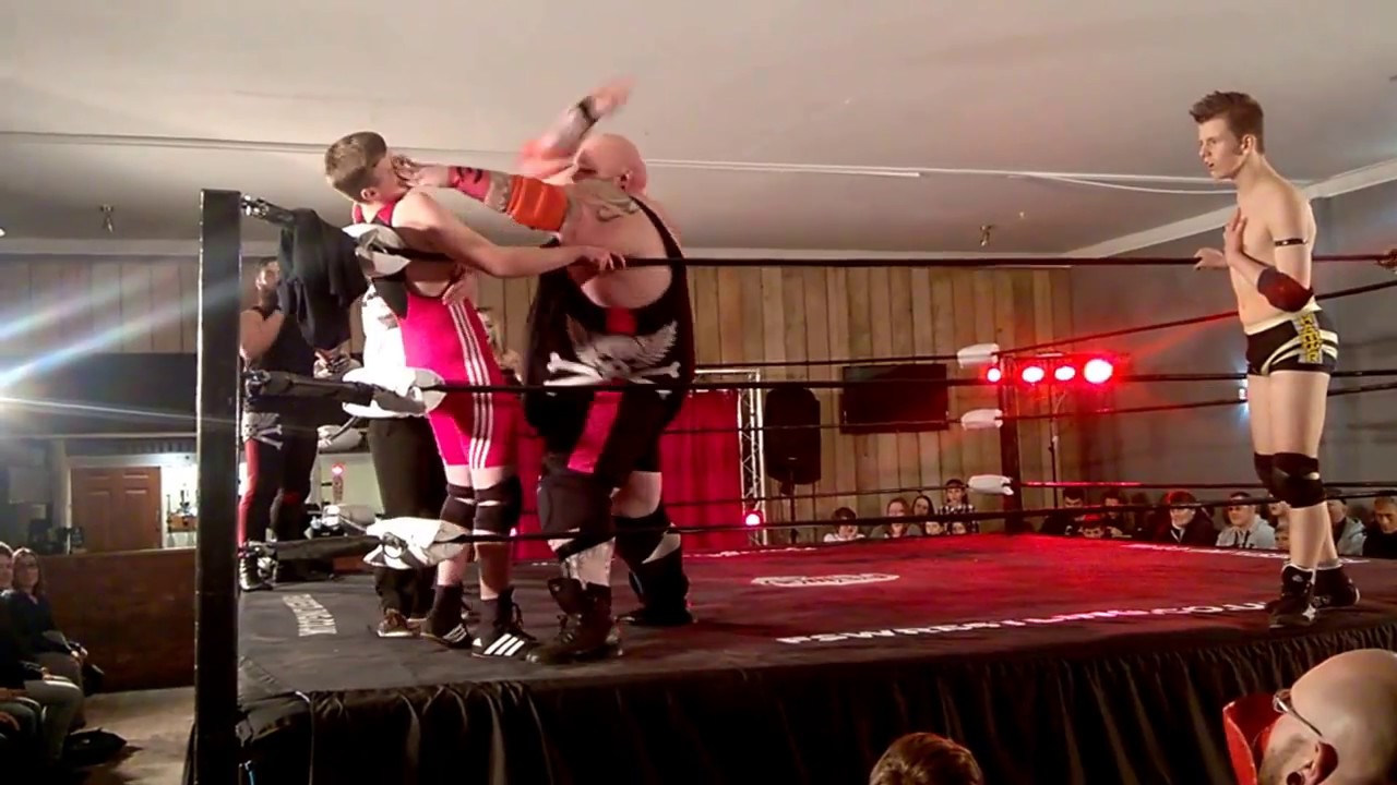 Falling starr wrestling