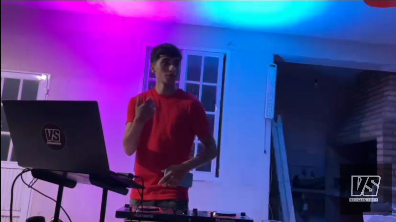 FUNK Y PERREO #4 DJ VALEN SORIA - DJ DAVID CISNEROS 