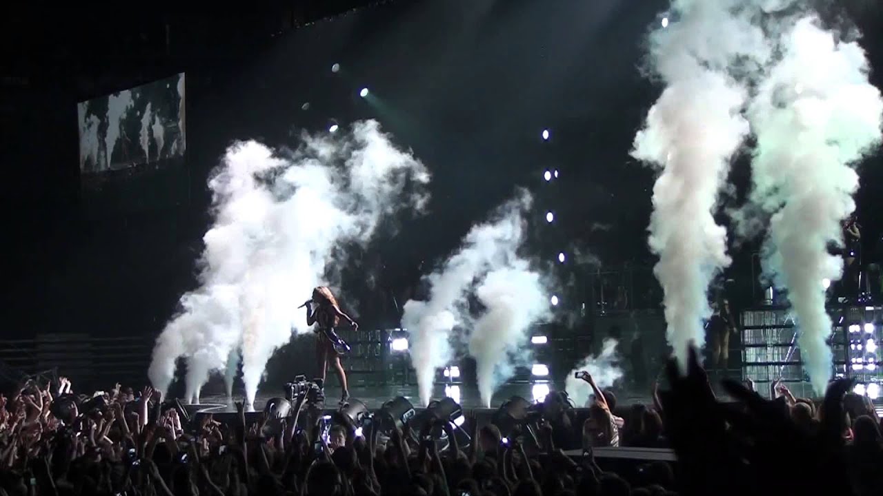 HD Beyonce-Crazy in love & Single Ladies LIVE Kombank Arena