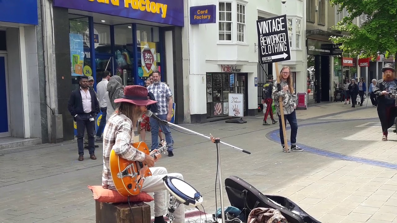 Busking in Bristol (Robert Johnson adaptation with Korg Wavedrum)