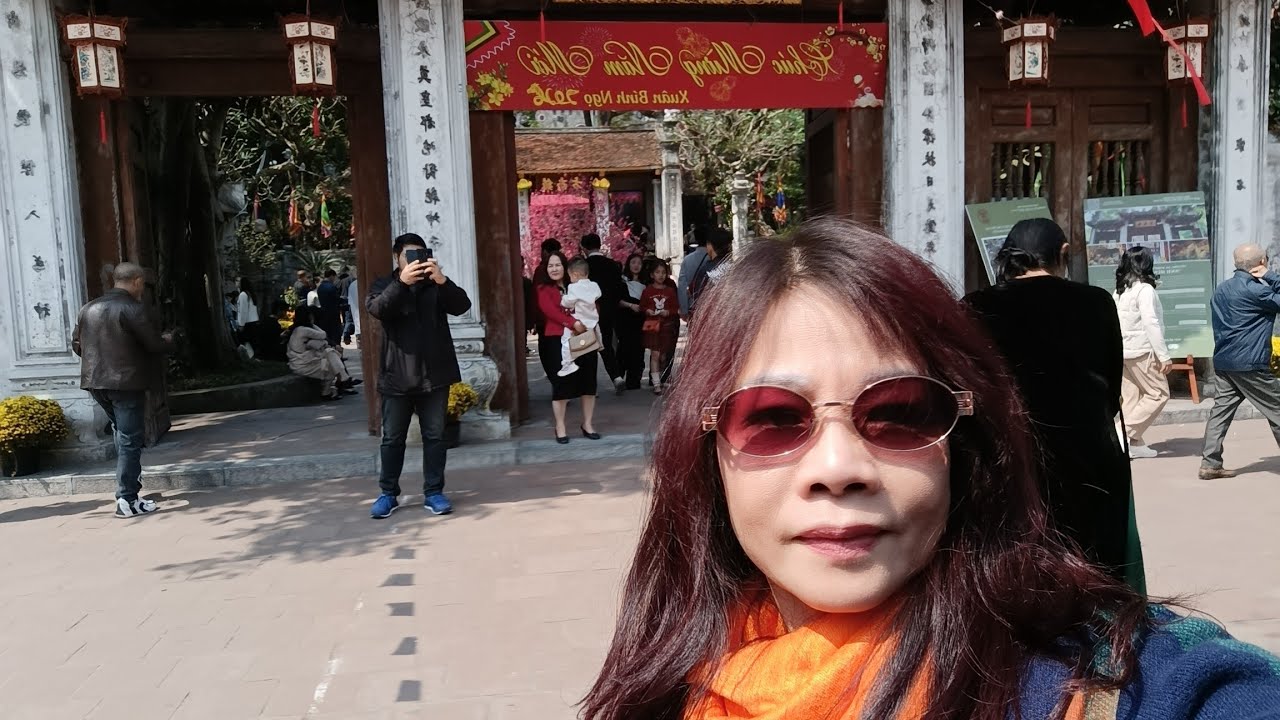 Đình Kim Liên là một trong bốn Tứ Trấn linh thiêng của Thăng Long Hà Nội.(là Tứ Trấn thứ 2 đã đến) 