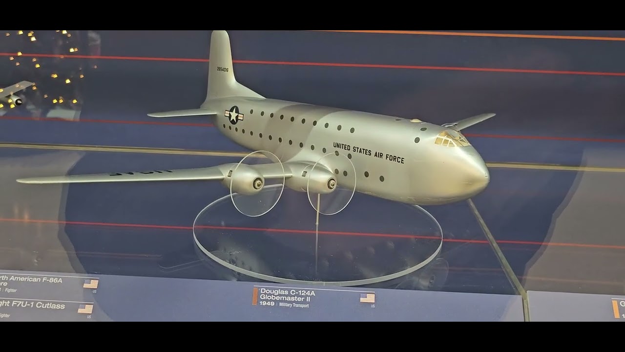 Модели авиации в музее авиации в Штате Огайо #scalemodelsworld #aviation #hobby #авиация #хобби 