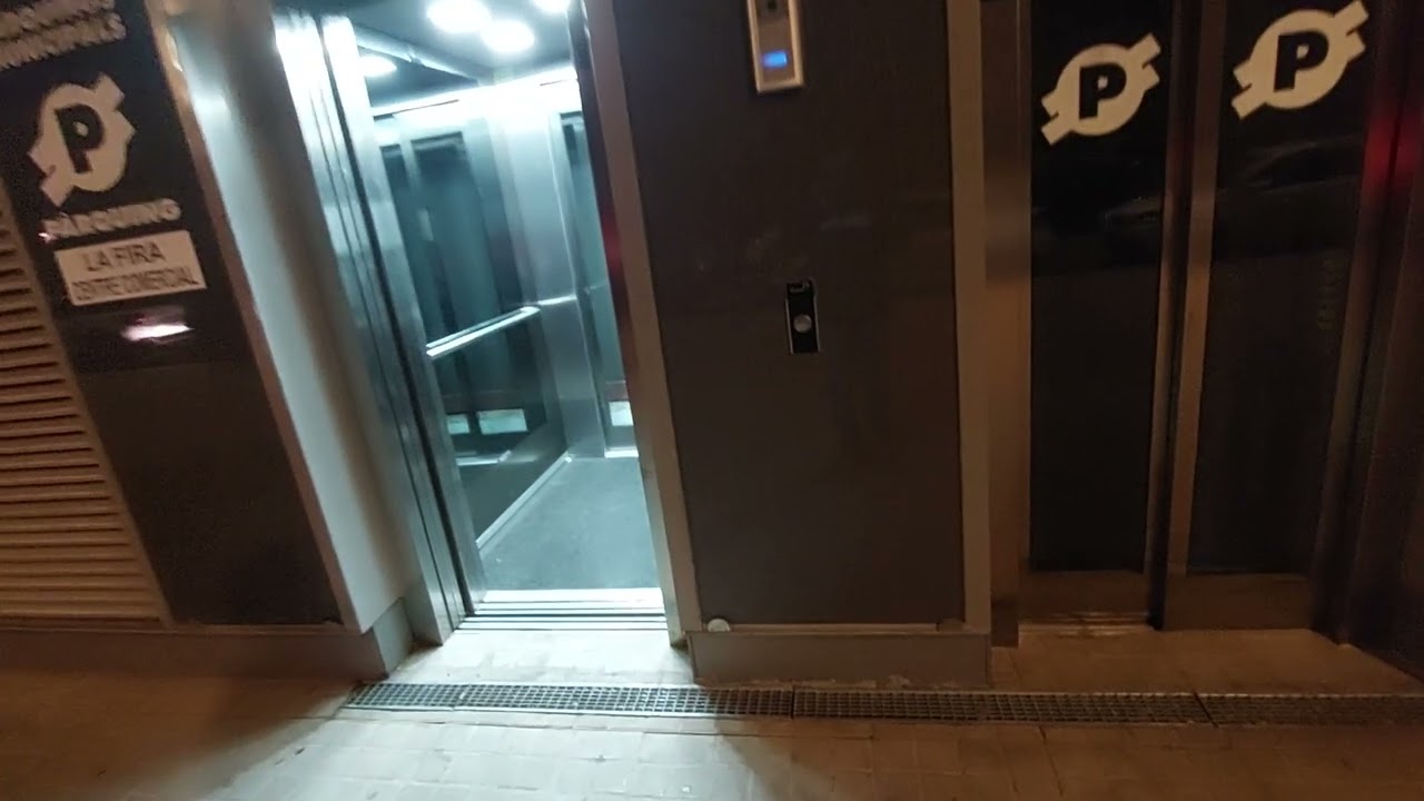 2 2015 Orona lifts at La Fira CC Parking - Sortida C/ Antoni Gaudí