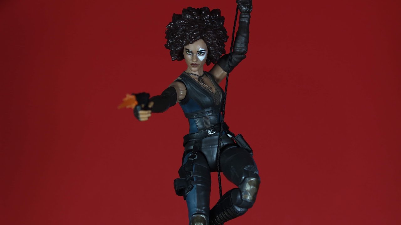 MARVEL LEGENDS DOMINO X-MEN 20TH ANNIVERSARY SERIES DEADPOOL 2 ACTION FIGURE REVIEW