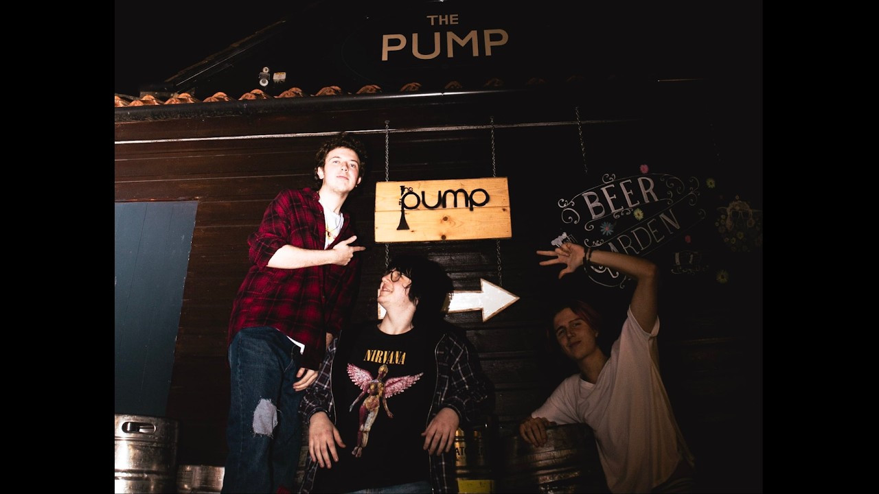 Big Up Syrens- A Night At The Pump