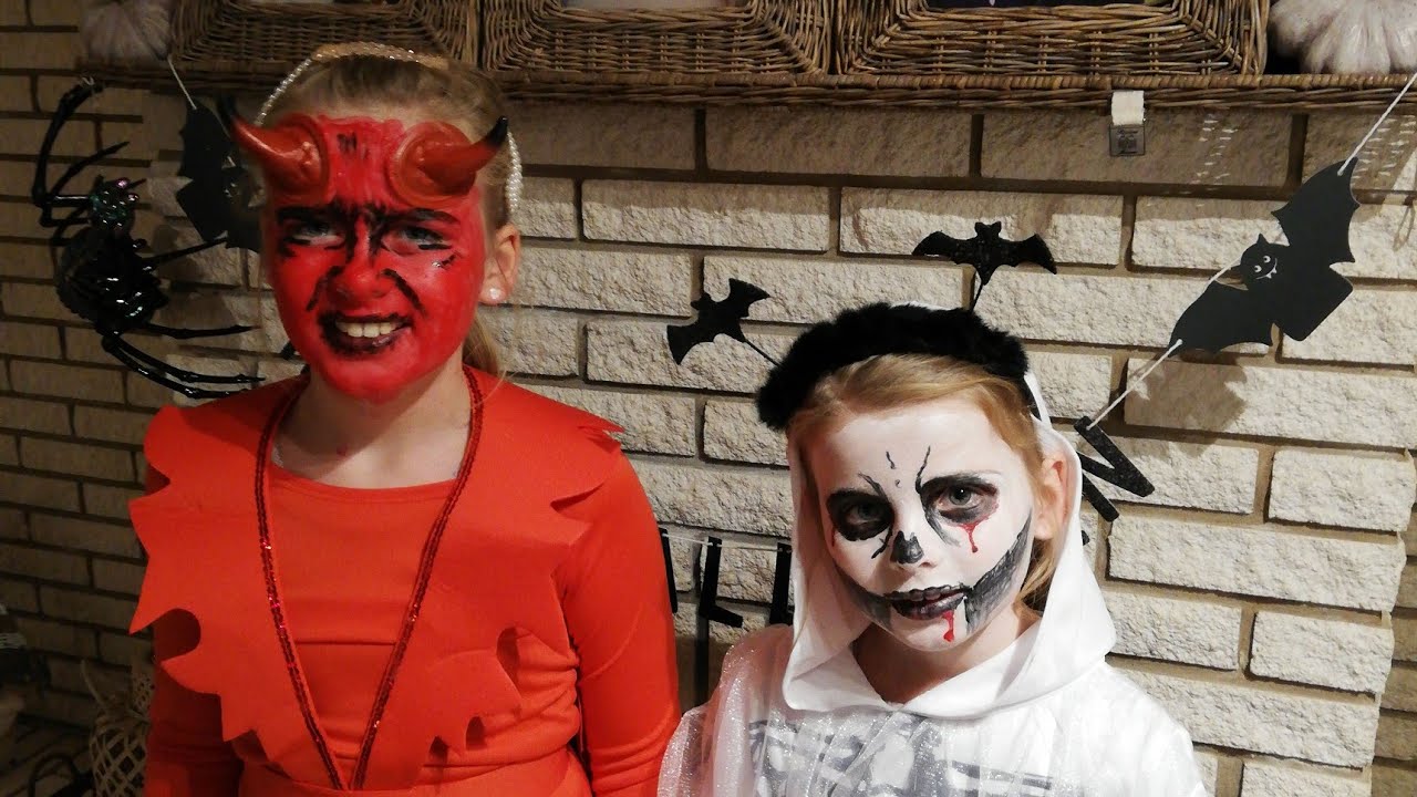 Pigerne bliver klædt ud & sminket til Halloween festen på sfoen 👻 😈