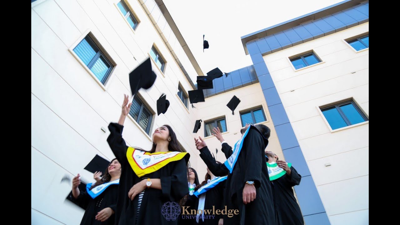Graduation ceremony for the eighth and ninth sessions of Knowledge University 3/11/2021