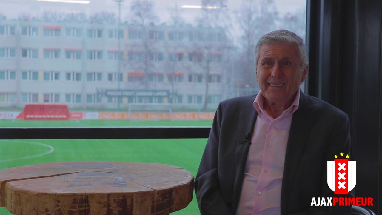AjaxPrimeur - Alles op Swart #128: Sjaak vindt crisis onzin: ''Ja, alleen bij de scheidsrechters''