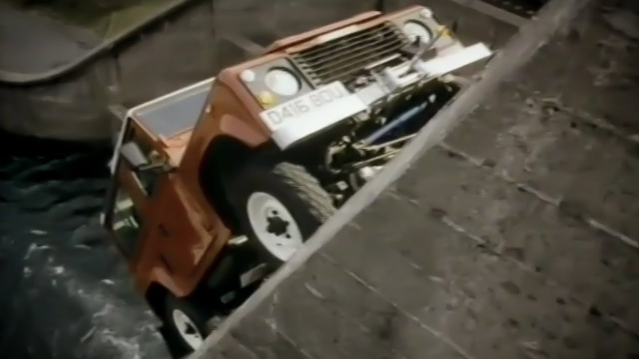 AMAZING 1986 DEFENDER | Land Rover Dam Commercial Advertisement 1986