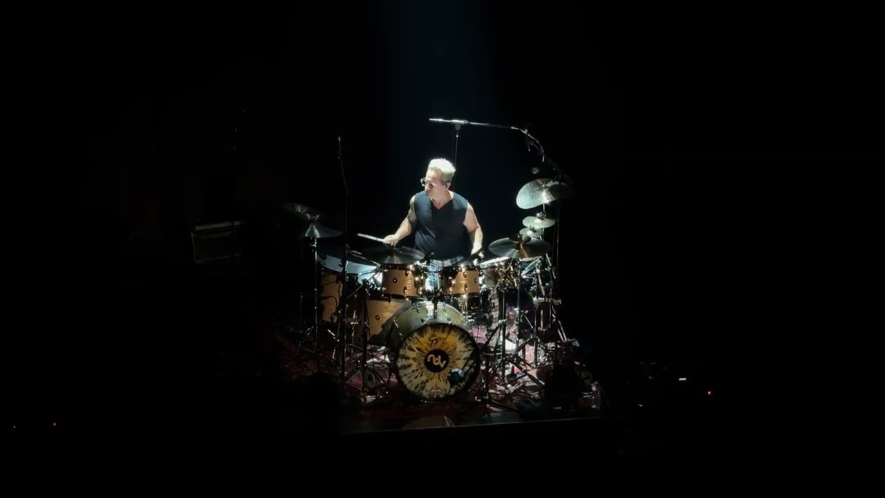 Steve Hackett ~ 21 22 E2 E3 Drum Solo & Los Endos ~ 11-21-2025 Live at The Moore Theatre Seattle, WA