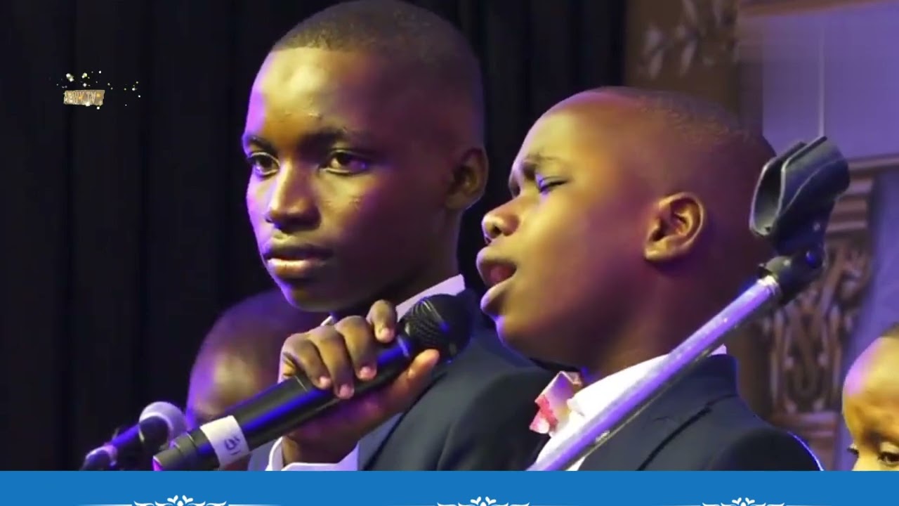 QASWIDA ILIYOGUSA NYOYO ZA WATU. WATOTO WA NASWAHA CREW WAKIIMBA MAMA NI TUNDA LISILOSHUKA THAMANI
