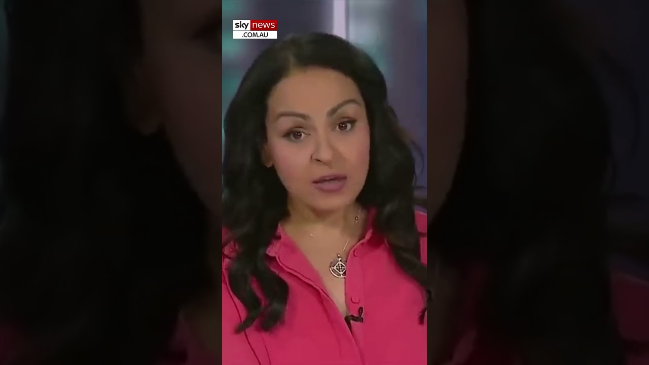 &laquo;Больного&raquo; левого активиста раскритиковали за нападение на консервативную журналистку.