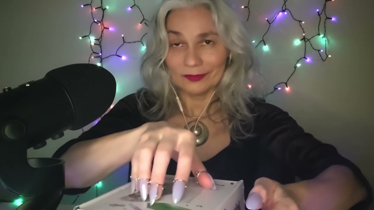 ASMR Tapping, Skull Scratching, Lights & Mouth  Sounds