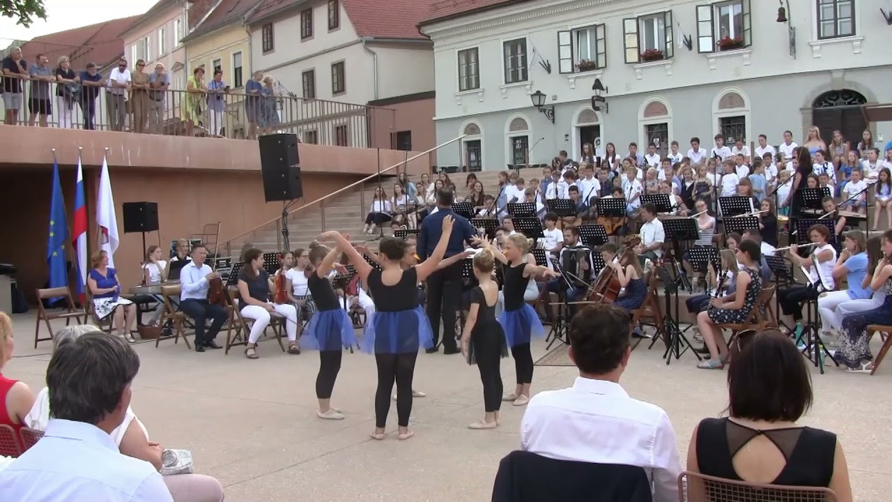 Pleši pleši črni kos(otroška ljudska pesmica) - ZGŠ Ptuj