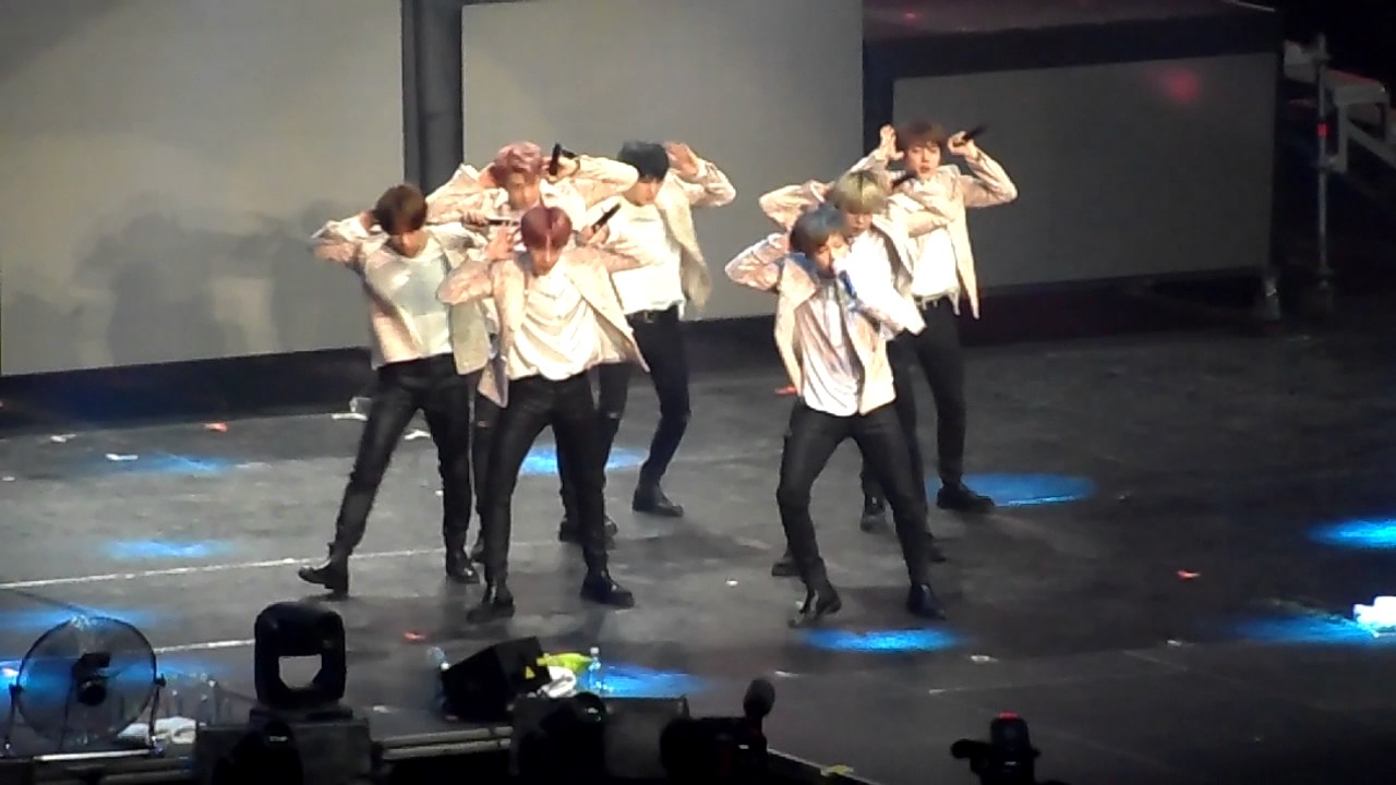 120317 BTS THE WINGS TOUR CHILE - Blood Sweat & Tears