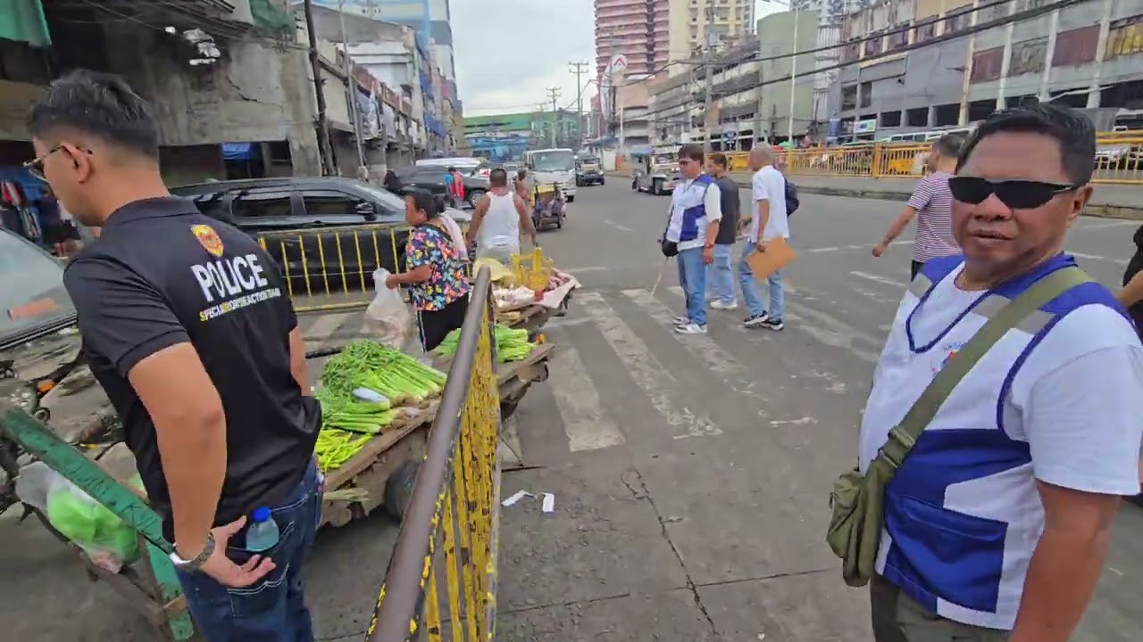 CLEARING SA DIVISORIA MGA ILLEGAL VENDOR NASURPRESA AT NAHULI! 