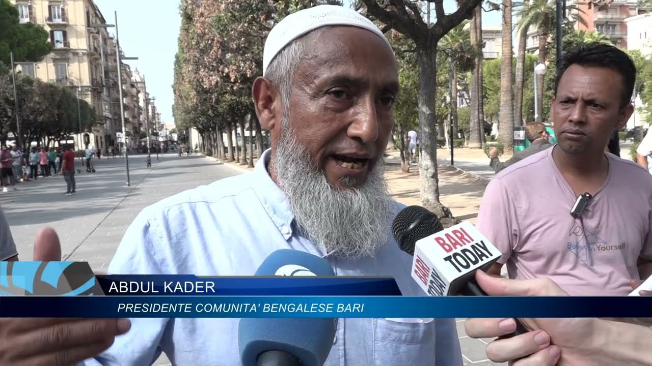 Bari, i bengalesi scendono in piazza: 