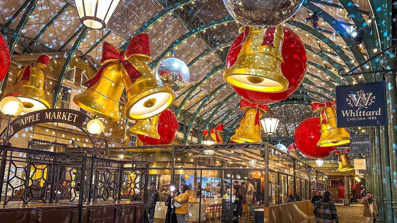 London 🇬🇧 Christmas Lights Walking Tour at Covent Garden 🎄【4K HDR】| November 2025