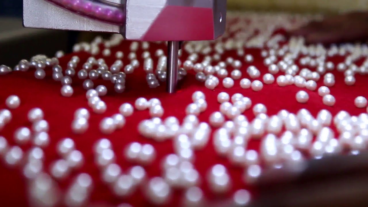 Pearl Attaching Machine