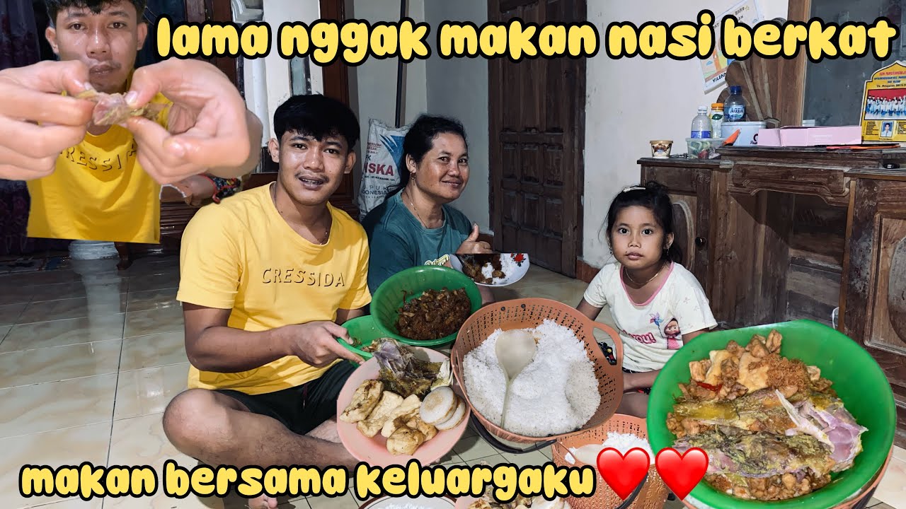 MAKAN NASI BERKAT BERSAMA EMAK ATIM ❤️