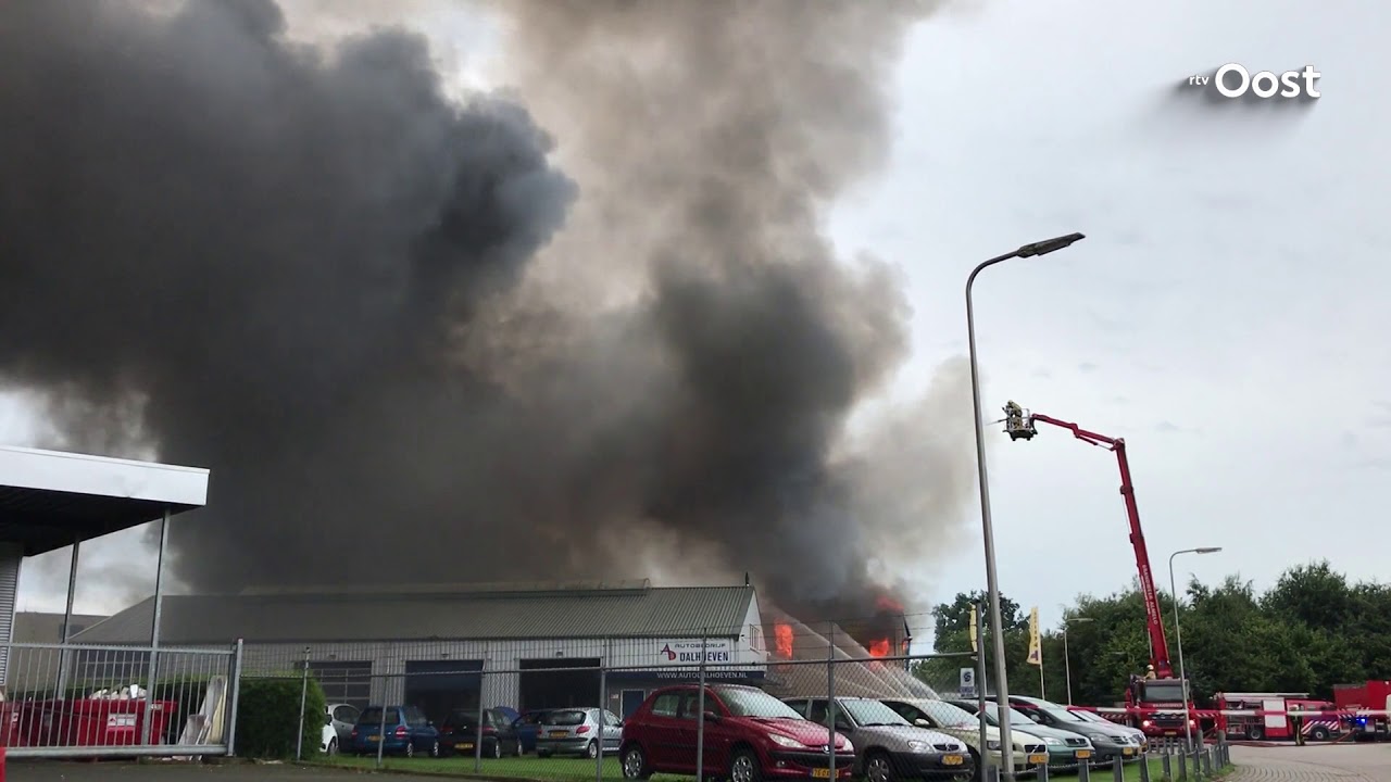 Brand Albergen onder controle, nablussen gaat nog tijd duren