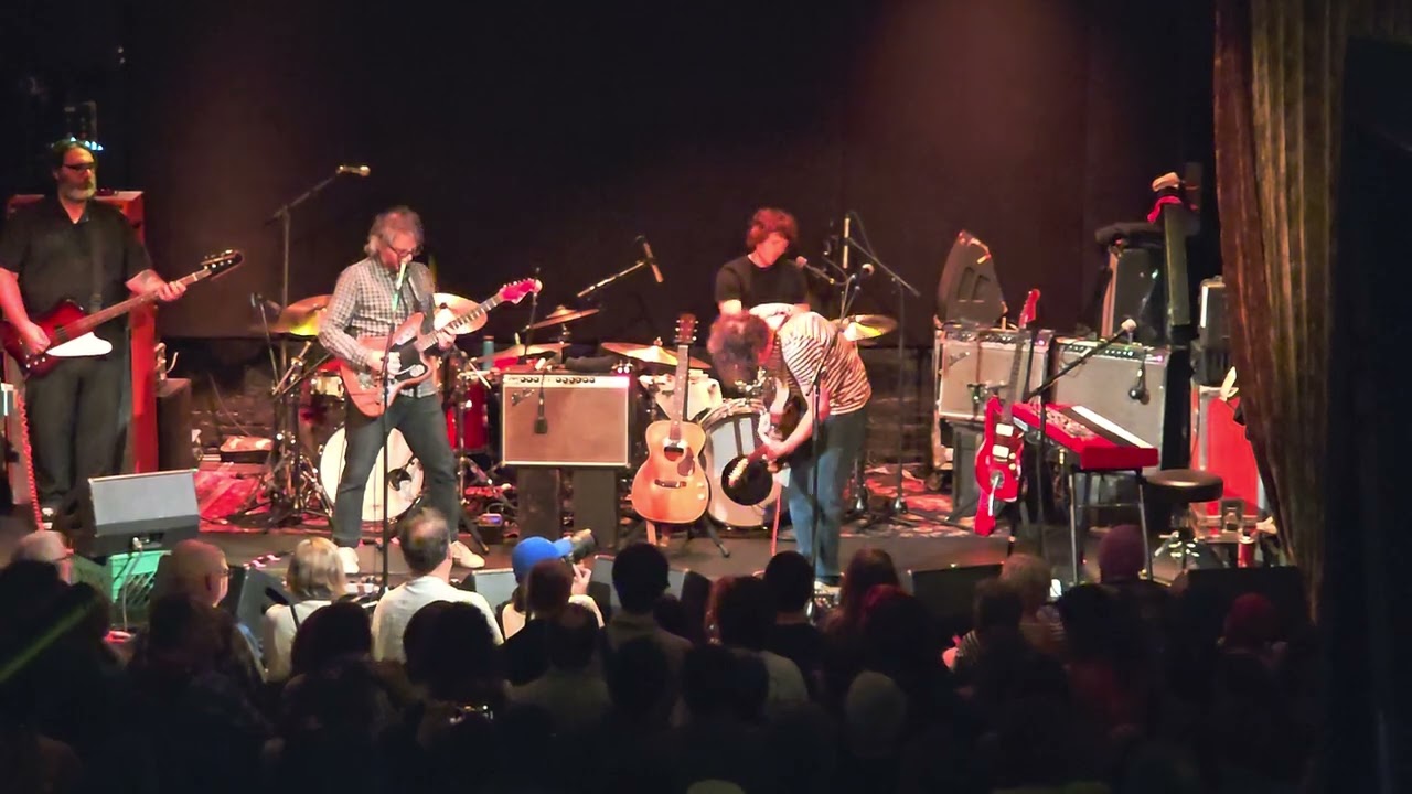 Yo La Tengo - I Heard You Looking 12/19/25 Hanukkah night 6 Bowery Ballroom