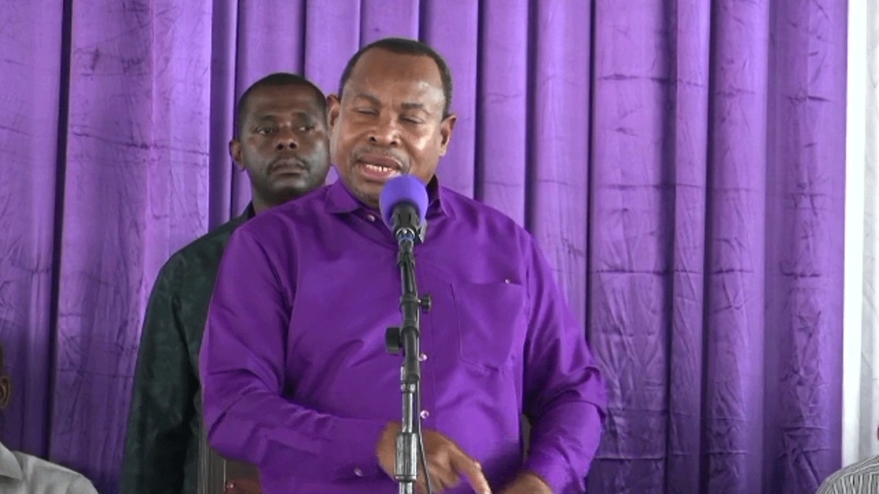 KITANDAWILI CHA ACT KUINGIA AMA KUTOINGIA GNU