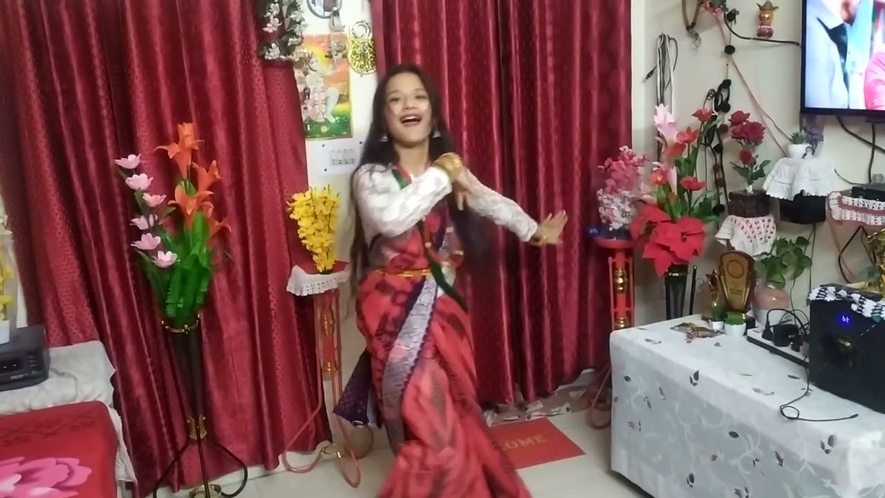 Nepali Jadio Axomiya Moi Lyrics | surekha chhetri | Assamese song | 2015/dance by dibhyani Chhetri