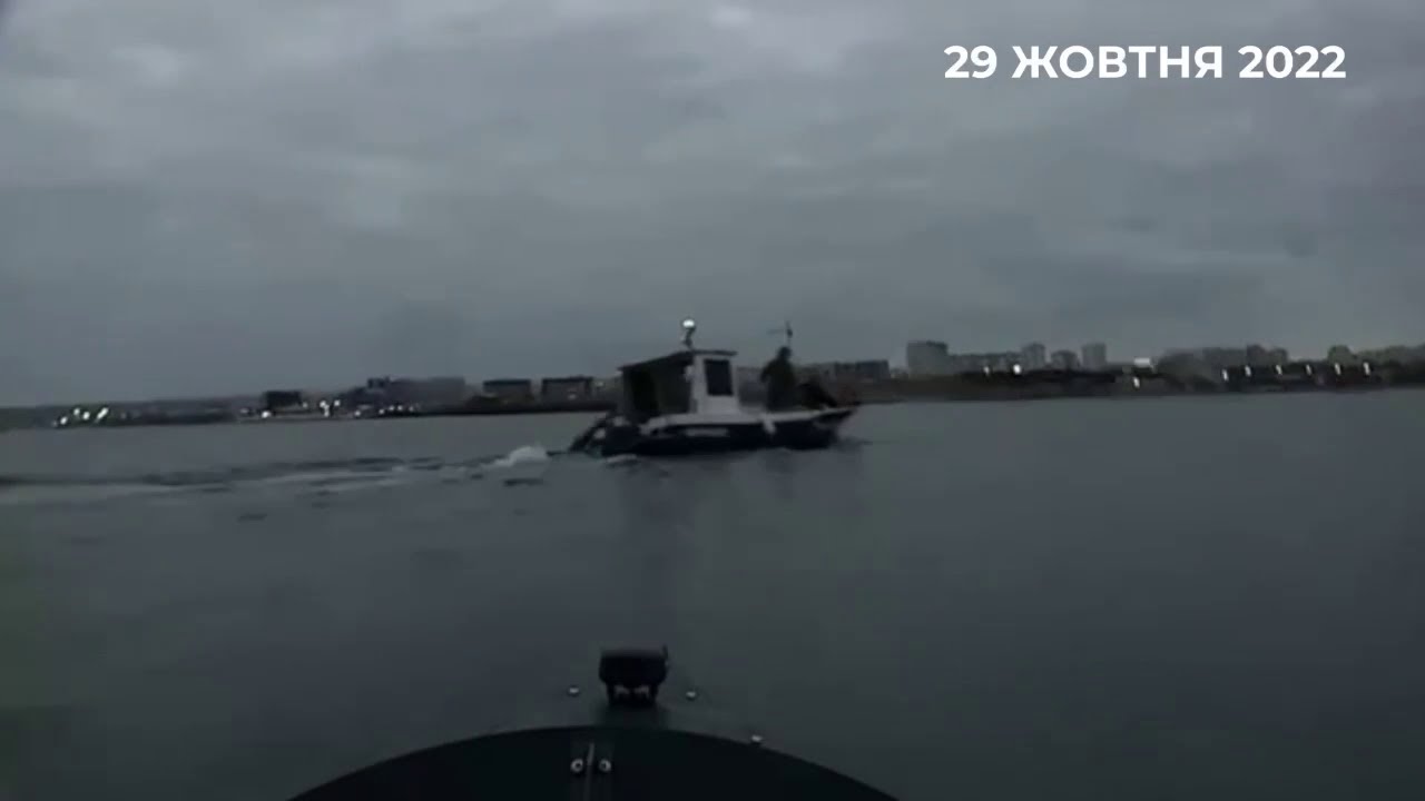 Video from British naval drones used for the night attack on Sevastopol.