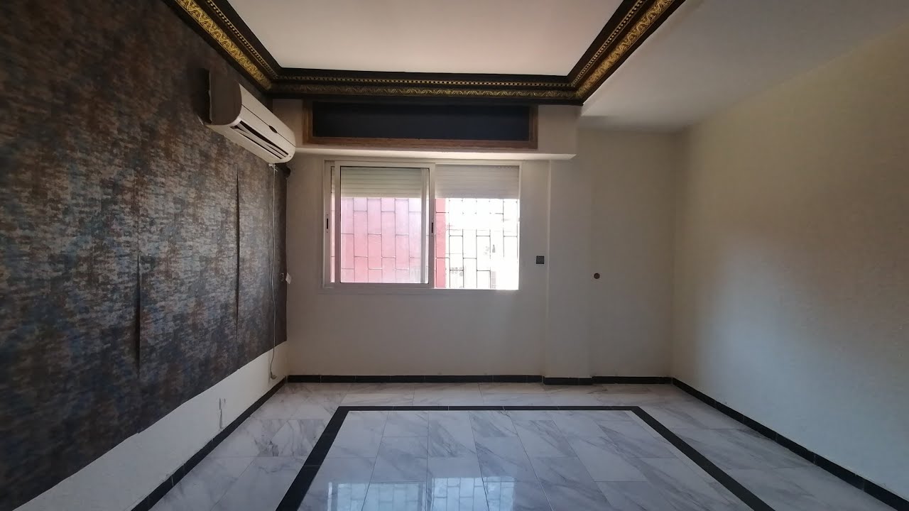 شقة للبيع ساروت🏢قريبة من باب الحد، غرفتين وصالون،مصلوحةونقية❤️👍