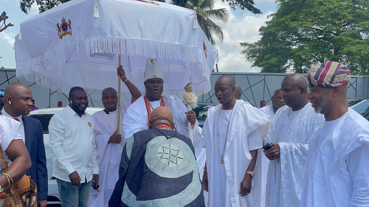 OONI OF IFE’S PHENOMENAL ENTRANCE AS GOV. MIMIKO’S SON WEDS