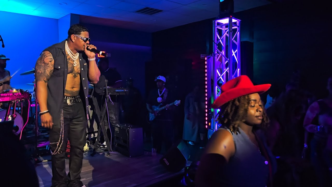 S Dott performs Slow Wind in Katy, TX