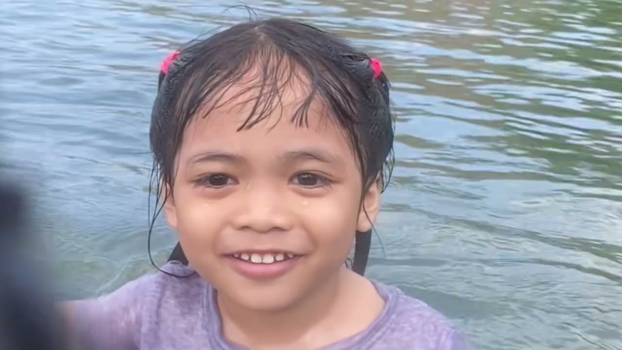  Toddler VS the Waves | Natipuan Beach