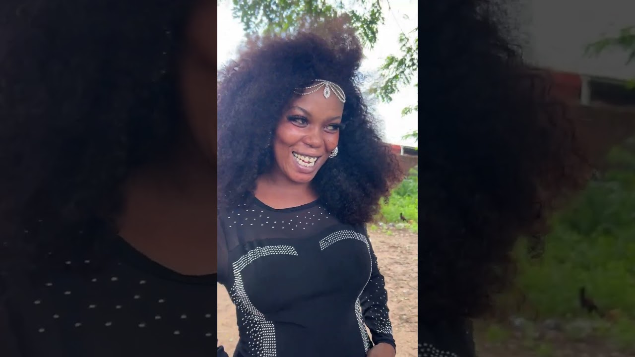 @LadjadjaKorotoumou bonne fête des mères à ma maman chérie 🥰🥰🥰