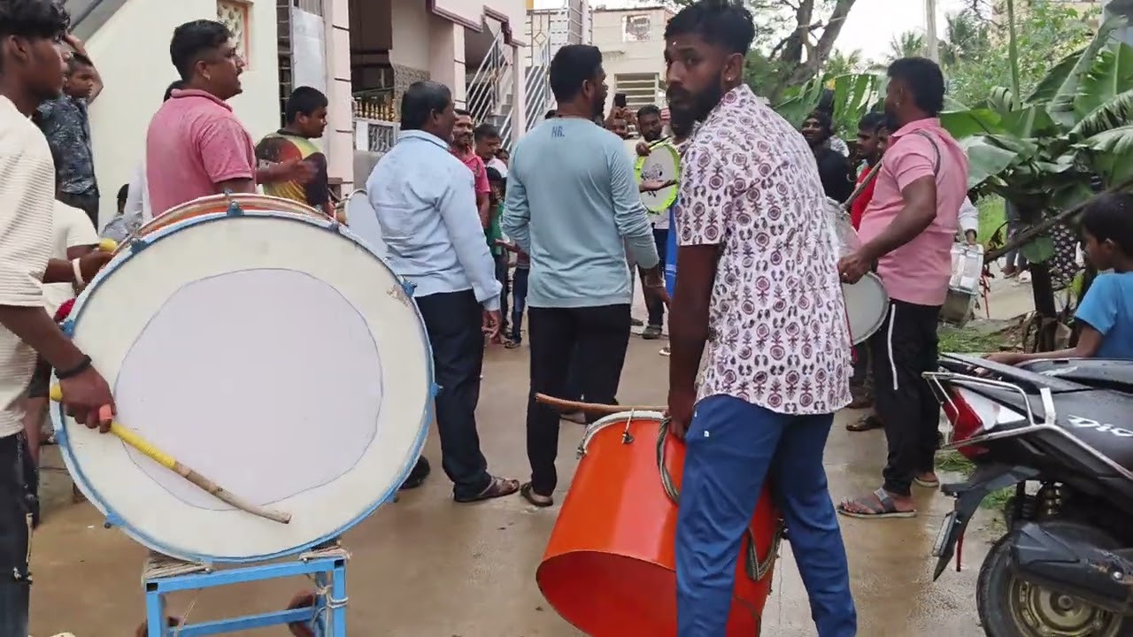 ತಮಟೆ ಯಾರಿಗಿಷ್ಟ ಇಲ್ಲ 