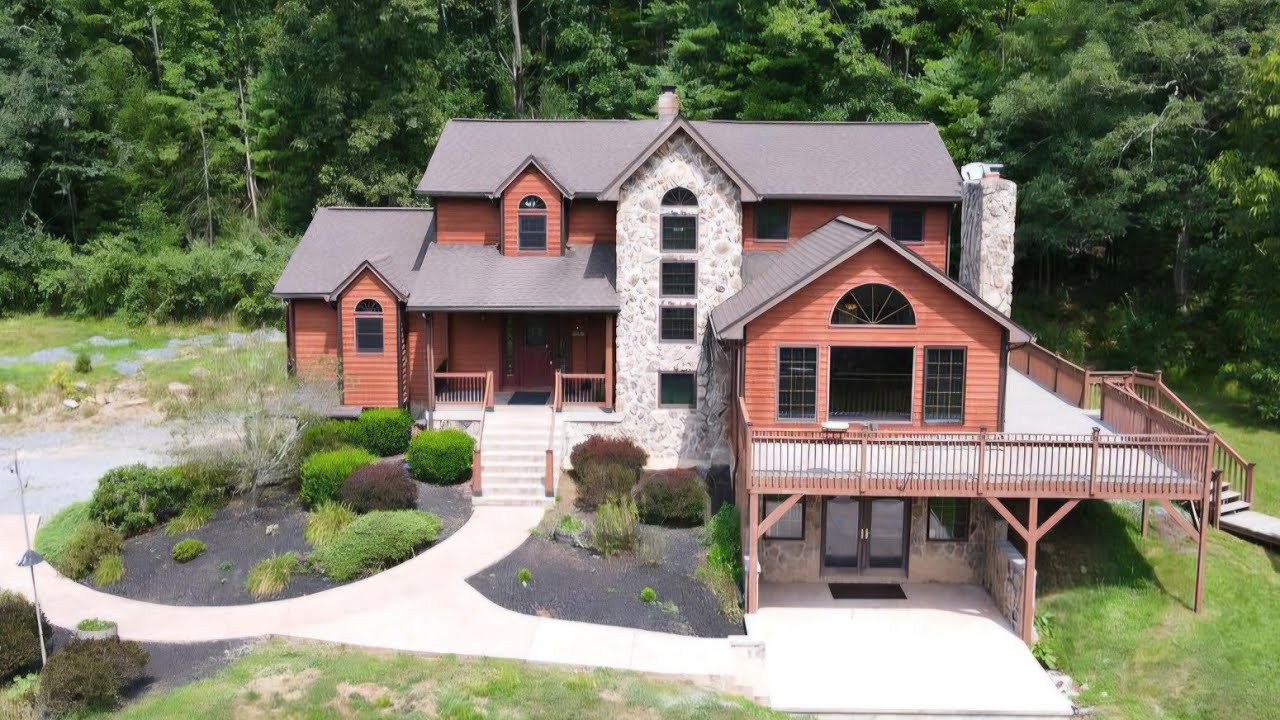 Olive Dr Jersey Shore PA.  Pine Creek area Bob Boob Real Estate Guy 570-398-0690