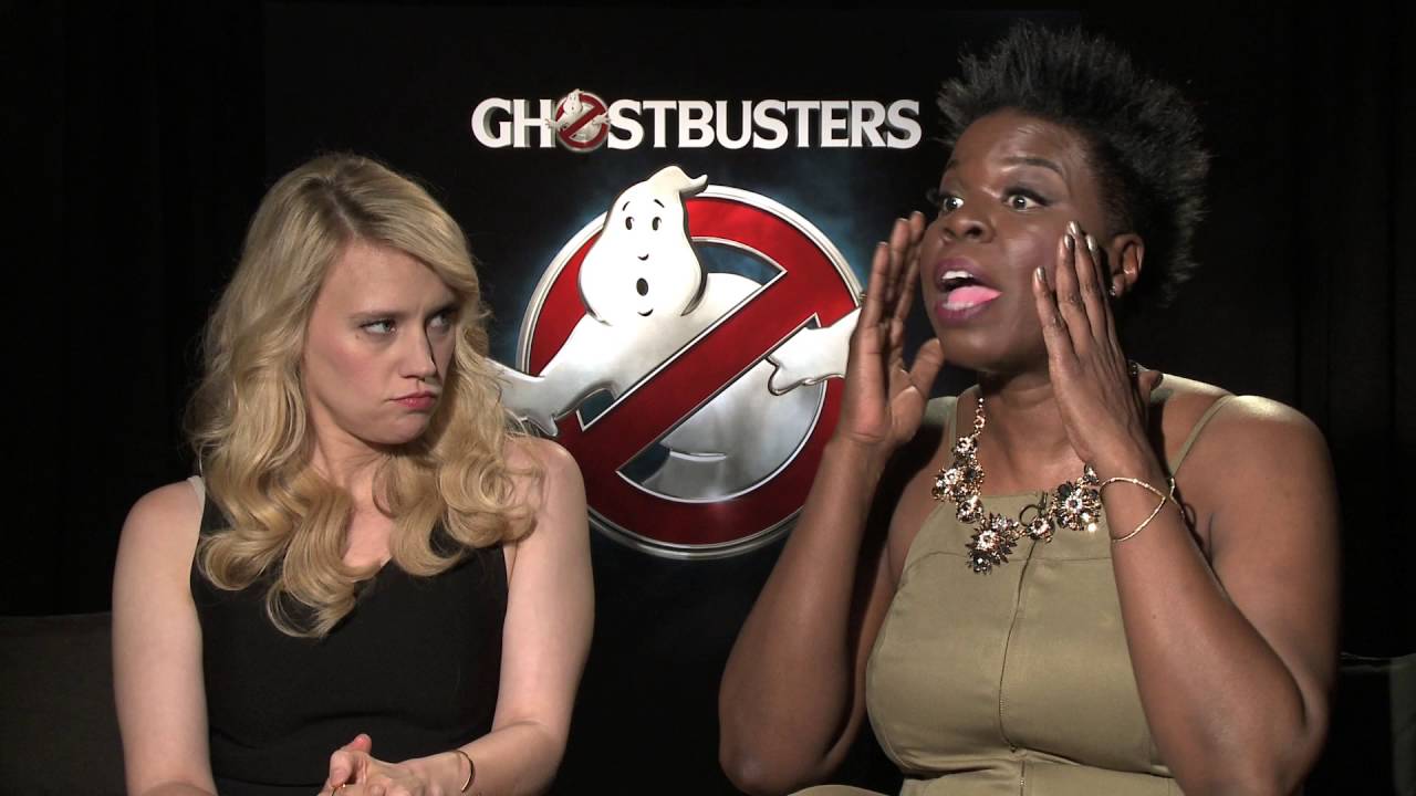 Leslie Jones & Kate McKinnon Talk Ghostbusters & Tackling Serious Issues in Comedy