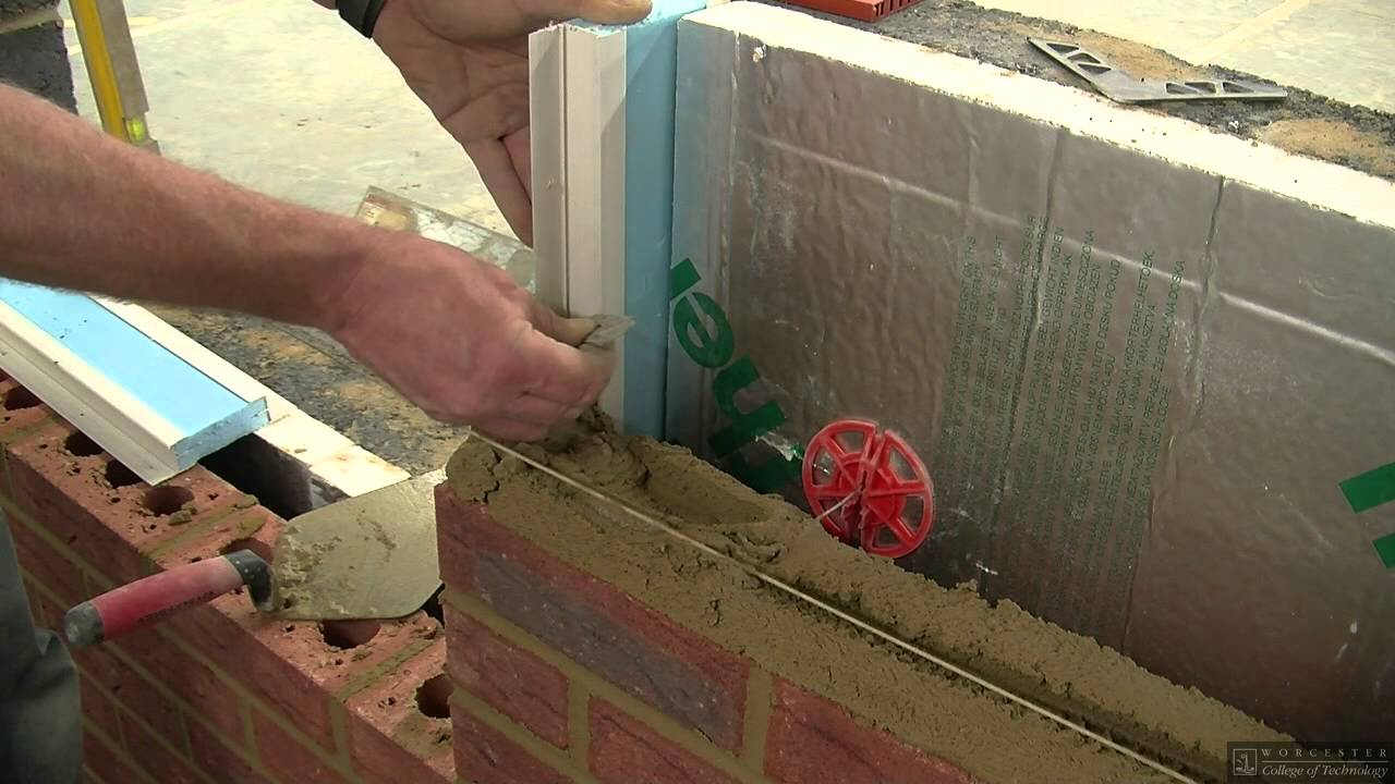 Brickwork-Cavity closure clips