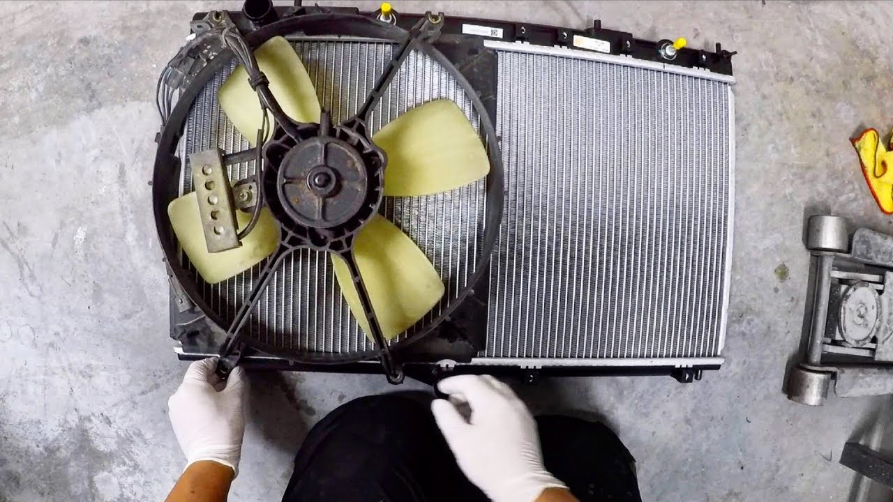 How to Replace the Radiator on a 3000GT