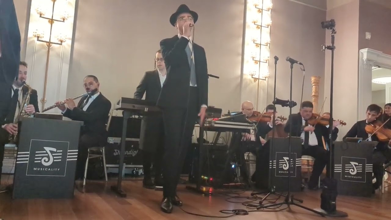 Dovid Ginsburg Sings אם אשכחך ירושלים