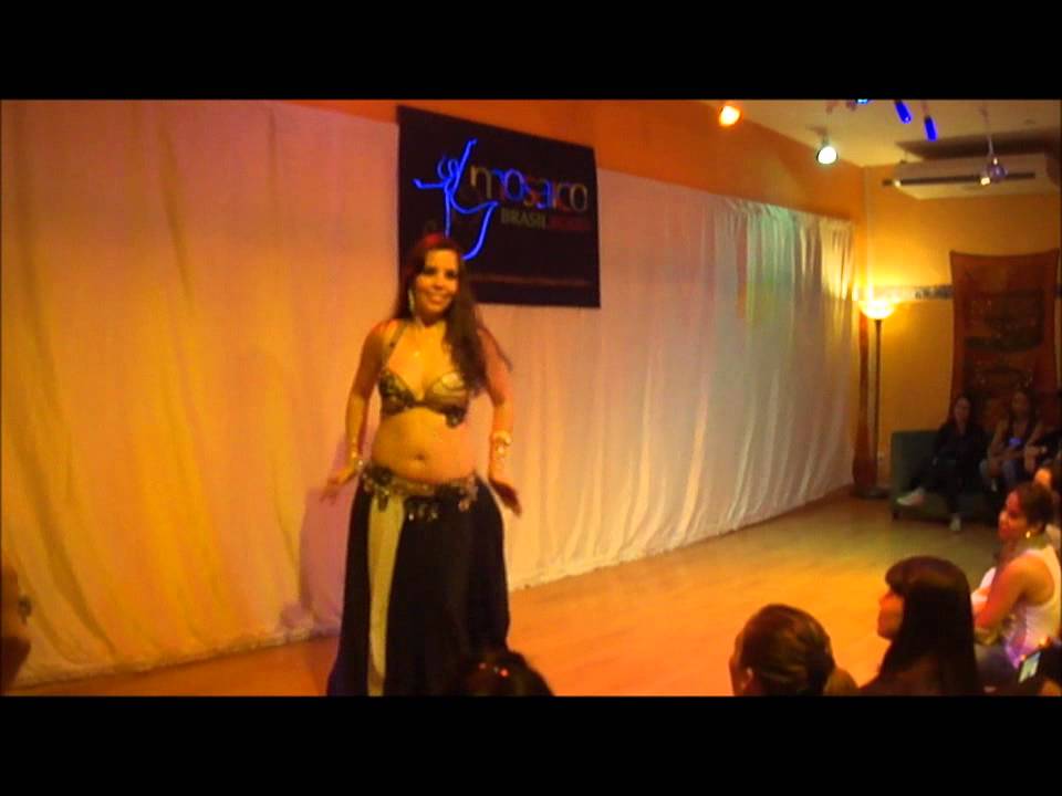 Lisleine Diniz - Apresentação de Dança do Ventre no  Mosaico 2012 - Shangrila House