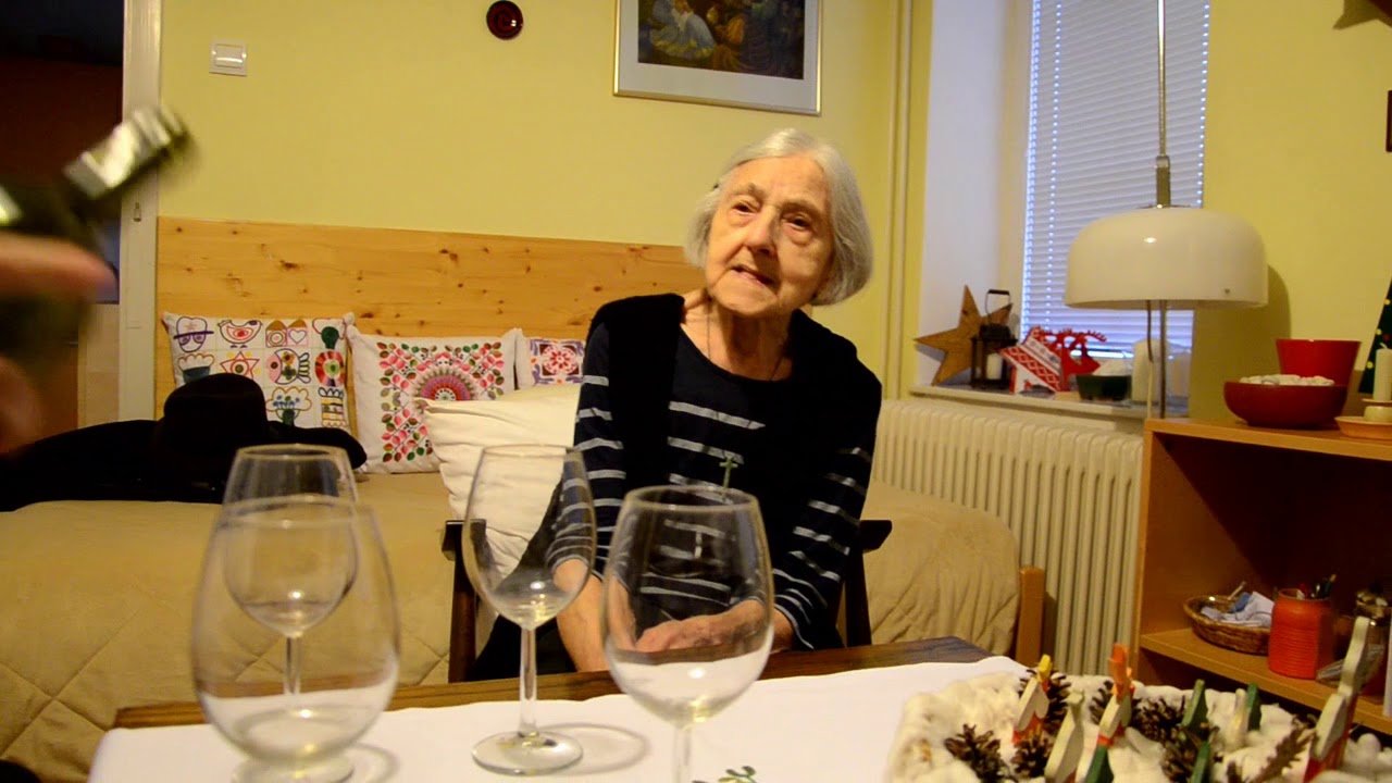 Lendavainfo.CoM // Obisk pri Matildi Gradišnik, najstarejši krajanki KS Lendava (23.12.2017)